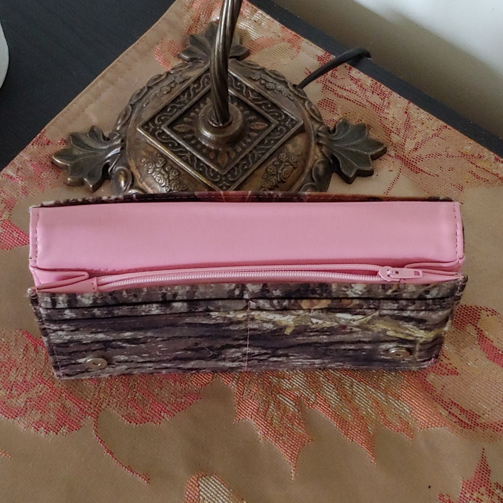 Ladies Wallet - Picture 4 of 4